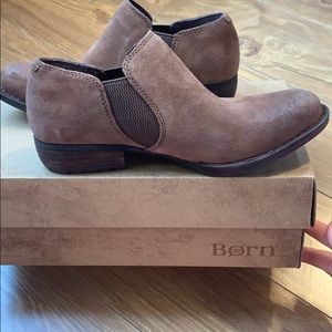 Born Gordy Suede Taupe booties-Never been worn